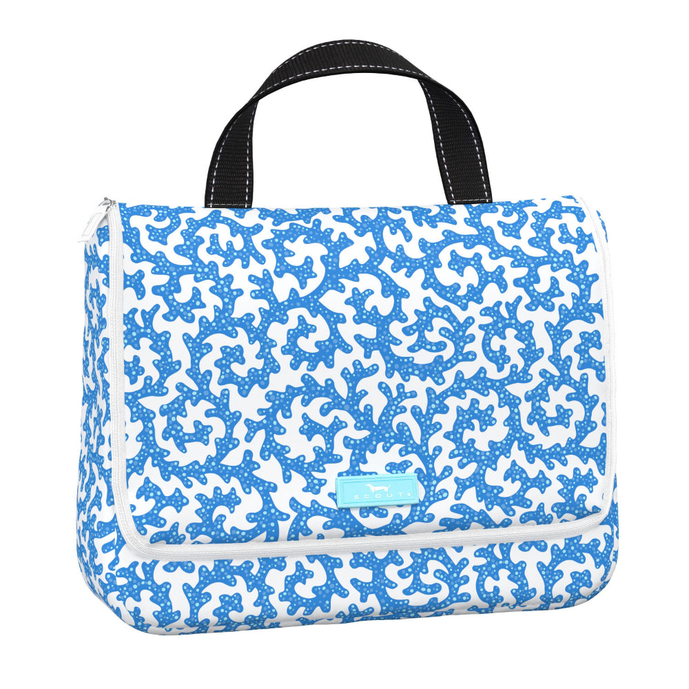 Scout Beauty Gordito Oversized Hanging Toiletry Organizer Bag for Summer 2025