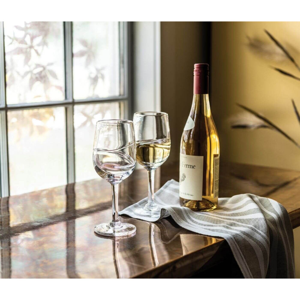 Simon Pearce Waterbury Lead - free White Wine Glass with Artistic Optic Effect